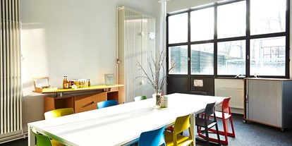 Coworking Spaces - Typ: Bürogemeinschaft - Berlin - Meetingraum B - b+office