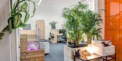 Coworking Spaces - Berlin-Stadt - Eingangsbereich  - Coworking, Büro, Schreibtisch