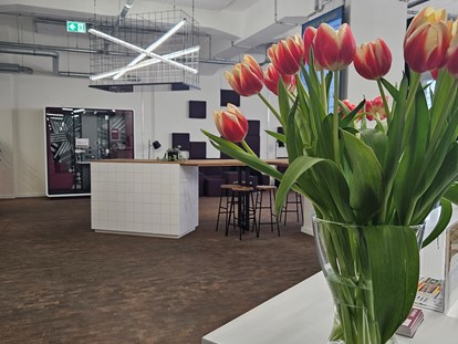 Coworking Spaces - Zugang 24/7 - Berlin - Our lovely Lobby - The Drivery GmbH