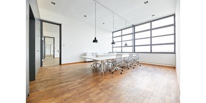 Coworking Spaces - Typ: Shared Office - Ruhrgebiet - Musterbild des Coworking-Spaces:
Moderne Vitra Möbel sorgen für ideale Arbeitbedingungen. - Coworking im Café Ludwig