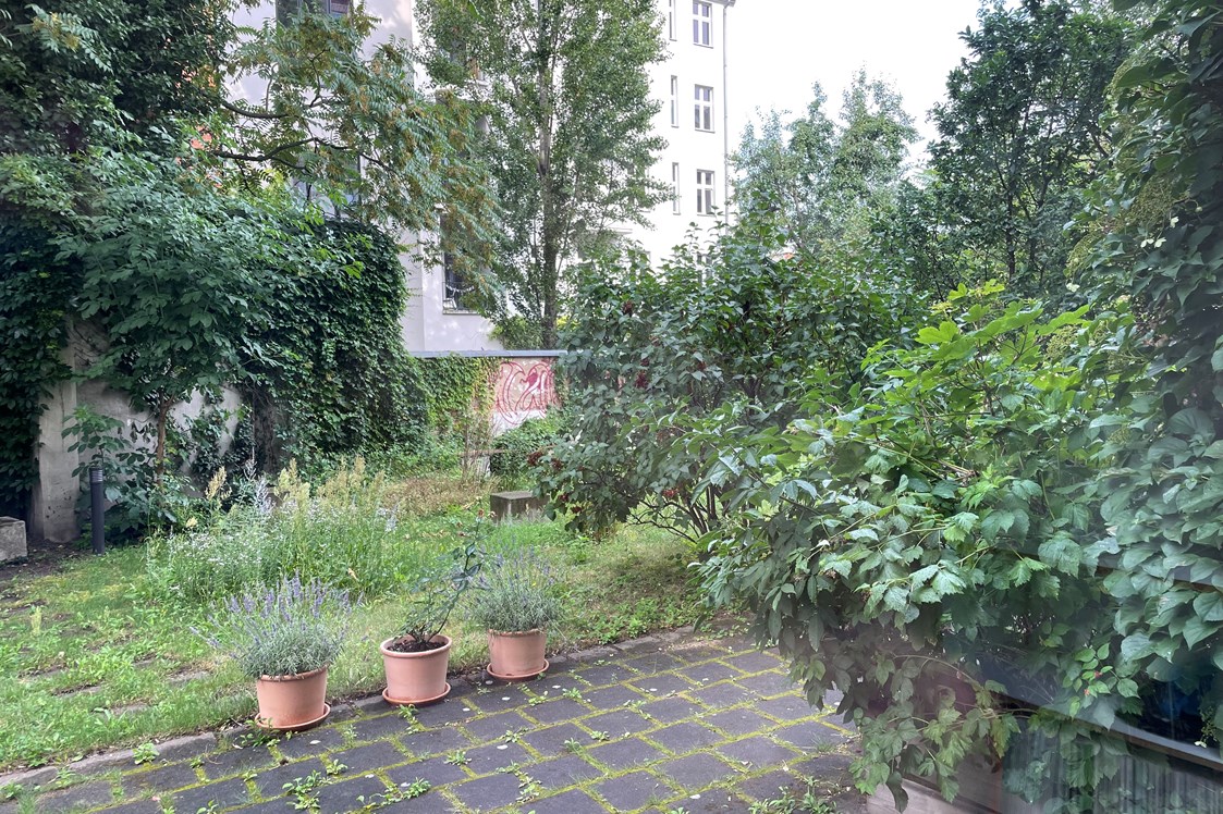 Coworking Space: Garten, rechts Seite - inom - zentral mit Garten
