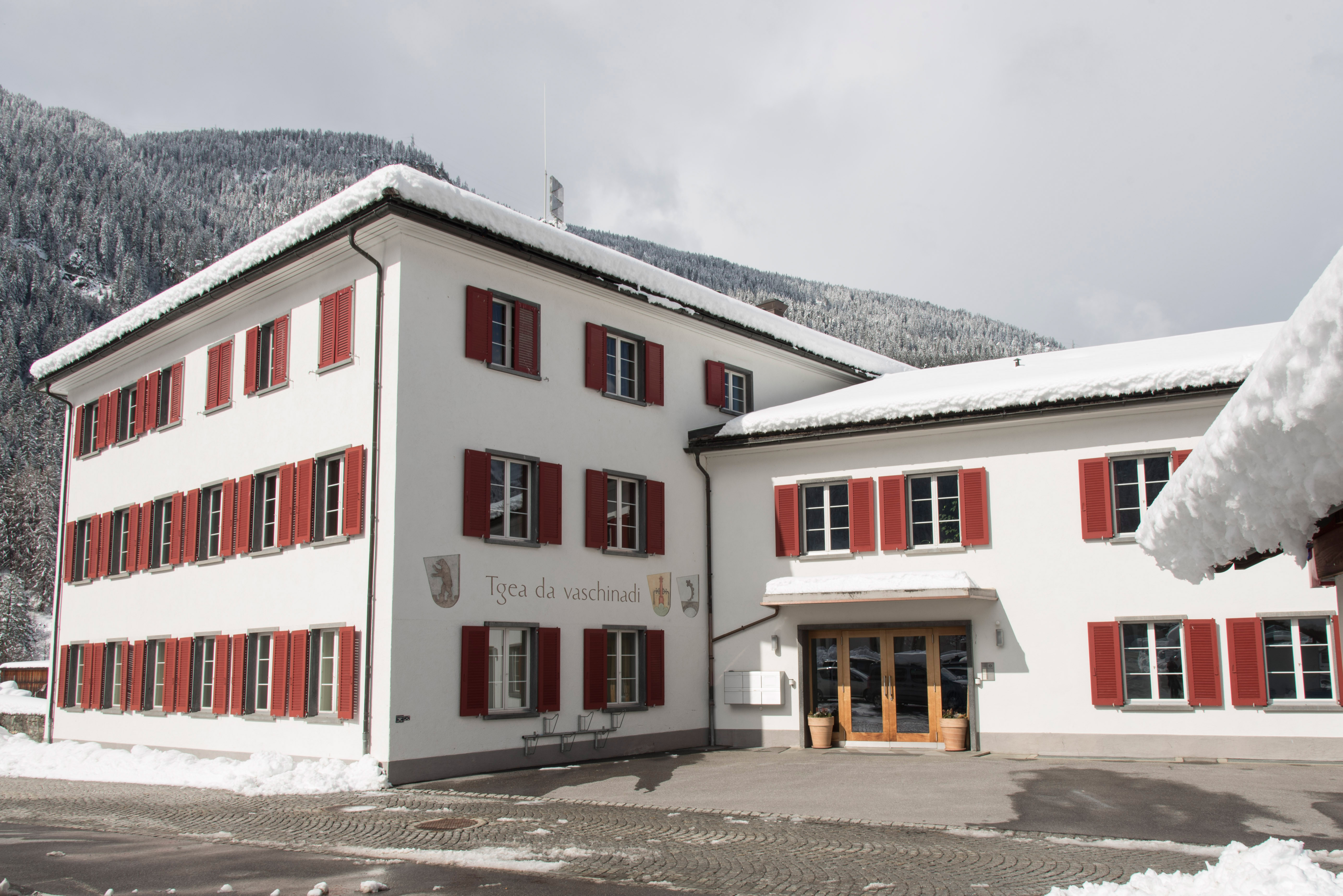 Coworking Space - Gemeindehaus Andeer - Desk im Dorf