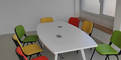 Coworking Spaces - Typ: Shared Office - Oder Deine Ideen im kleinen Kreis vorstellen ...
hierfür stehen Dir unsere Meetingräume zur Verfügung. - IdeenGeberHaus - Coworking Space on the Rhine