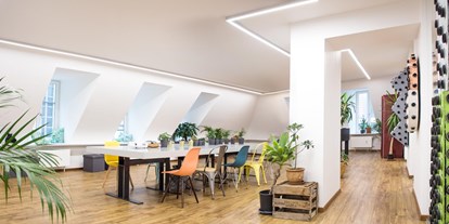 Coworking Spaces - feste Arbeitsplätze vorhanden - München - Panorama Meeting Space - THE BENCH