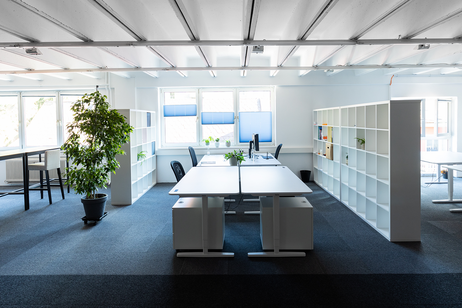 Coworking Space - unser großer Raum im 2ten OG - Spacelend CoWorking