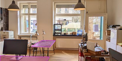Coworking Spaces - feste Arbeitsplätze vorhanden - Berlin-Stadt - Vorderer Raum - Working
