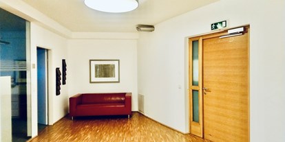 Coworking Spaces - Typ: Bürogemeinschaft - Tennengau - Eingangsbereich - COWORKING Salzburg Airport 