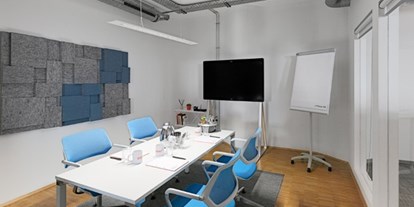 Coworking Spaces - Typ: Coworking Space - PLZ 47051 (Deutschland) - Meetingraum "The Box" 

- Platz für bis zu 6 Personen - startport Meetingraum "The Box"