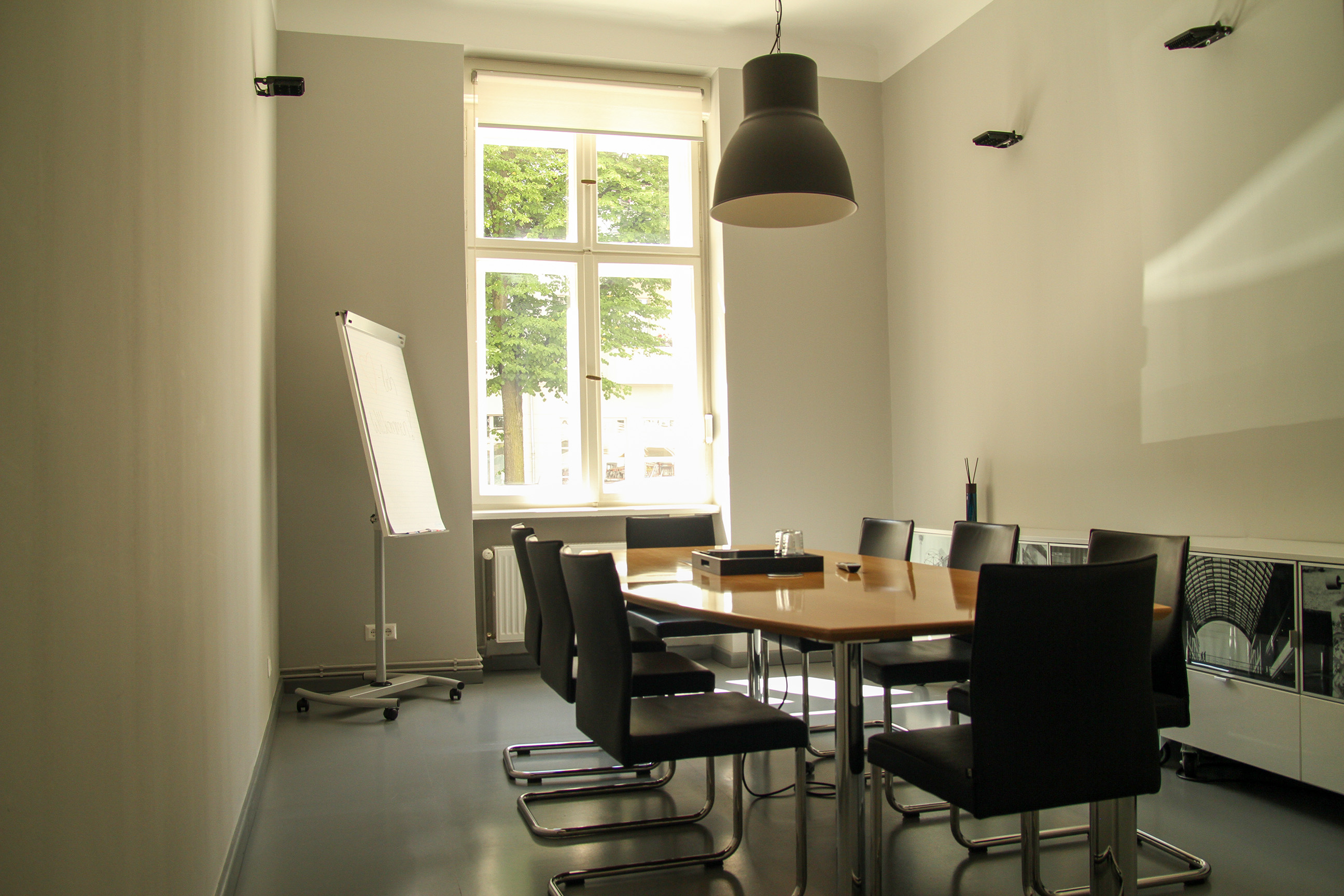 Coworking Space - Meeting-Raum  - Coworking Space Berlin-Charlottenburg