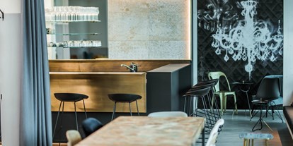 Coworking Spaces - feste Arbeitsplätze vorhanden - Innsbruck - Lounge inkl. Küche Im Coworking Space - Das Wundervoll