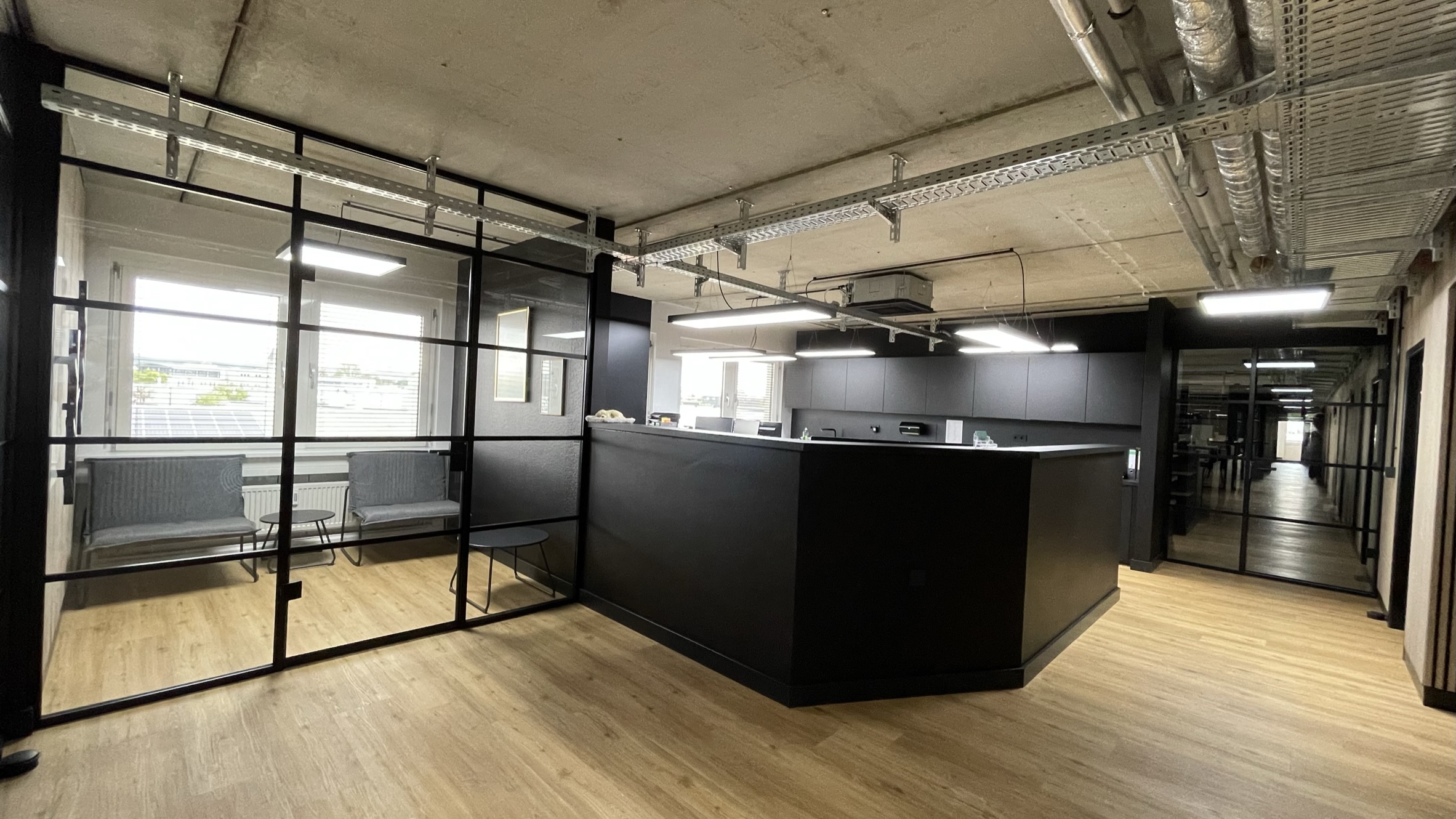 Coworking Space - Empfang für RAUM32 - SPACEis coWRKNG