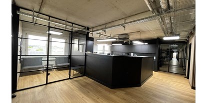 Coworking Spaces - Empfang für RAUM32 - SPACEis coWRKNG