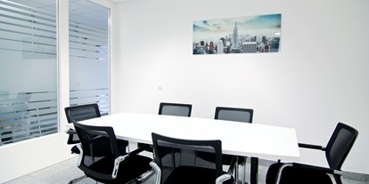 Coworking Spaces - feste Arbeitsplätze vorhanden - Nordrhein-Westfalen - Meetingraum - headrooms