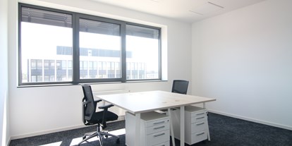 Coworking Spaces - feste Arbeitsplätze vorhanden - PLZ 40789 (Deutschland) - Doppelbüro Rheinblick - Promenade13 Premium Offices
