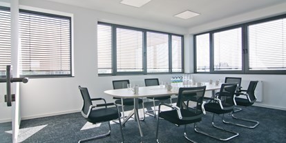Coworking Spaces - feste Arbeitsplätze vorhanden - Niederrhein - Konferenzraum - Promenade13 Premium Offices