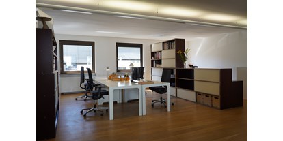 Coworking Spaces - feste Arbeitsplätze vorhanden - Einzelne Schreibtische -  Bürogemeinschaft Palestreet