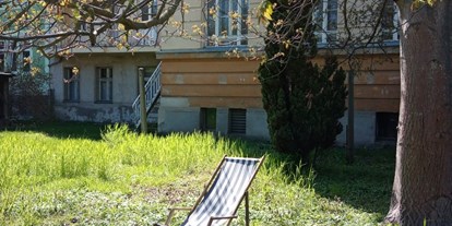 Coworking Spaces - feste Arbeitsplätze vorhanden - Forst (Lausitz) - Im Garten ist noch ein Plätzchen frei - Villa Digitalkultur