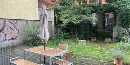 Coworking Spaces - feste Arbeitsplätze vorhanden - Deutschland - Garten mit Möbeln - inom - zentral mit Garten