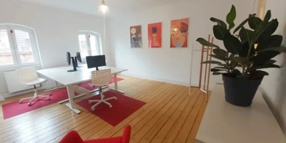 Coworking Spaces - Zugang 24/7 - Roter Raum - Space United
