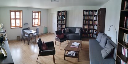 Coworking Spaces - PLZ 04928 (Deutschland) - Die Bibliothek als Inspirations- und Arbeitsplatz - das Schriftstellerhaus