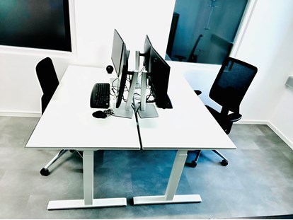 Coworking Spaces - feste Arbeitsplätze vorhanden - Hessen - Private Office TWIN - CoWorking@A66 "Get Space at the right Place"