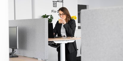 Coworking Spaces - Typ: Bürogemeinschaft - Höhenverstellbare Tische - andys.cc Anton-Baumgartner-Strasse