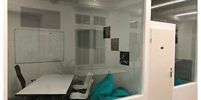 Coworking Spaces - Typ: Shared Office - Brandenburg Süd - 3. OG - #office #teams #space #startup #bigroom - skalitzer33 rent-a-desk 
