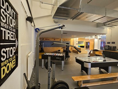 Coworking Spaces - feste Arbeitsplätze vorhanden - Gravity Gym: Boxing, Table Tennis, Air Hockey, Kicker, Weights, Ring Gymnastics, Trampoline, Slackline....... - The Drivery GmbH