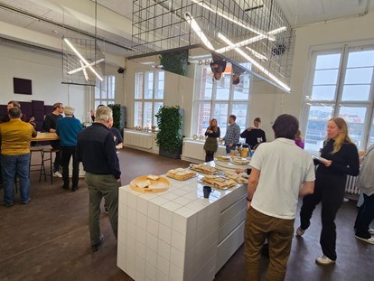 Coworking Spaces - feste Arbeitsplätze vorhanden - Free Coffee Breakfast, every Wednesday - The Drivery GmbH