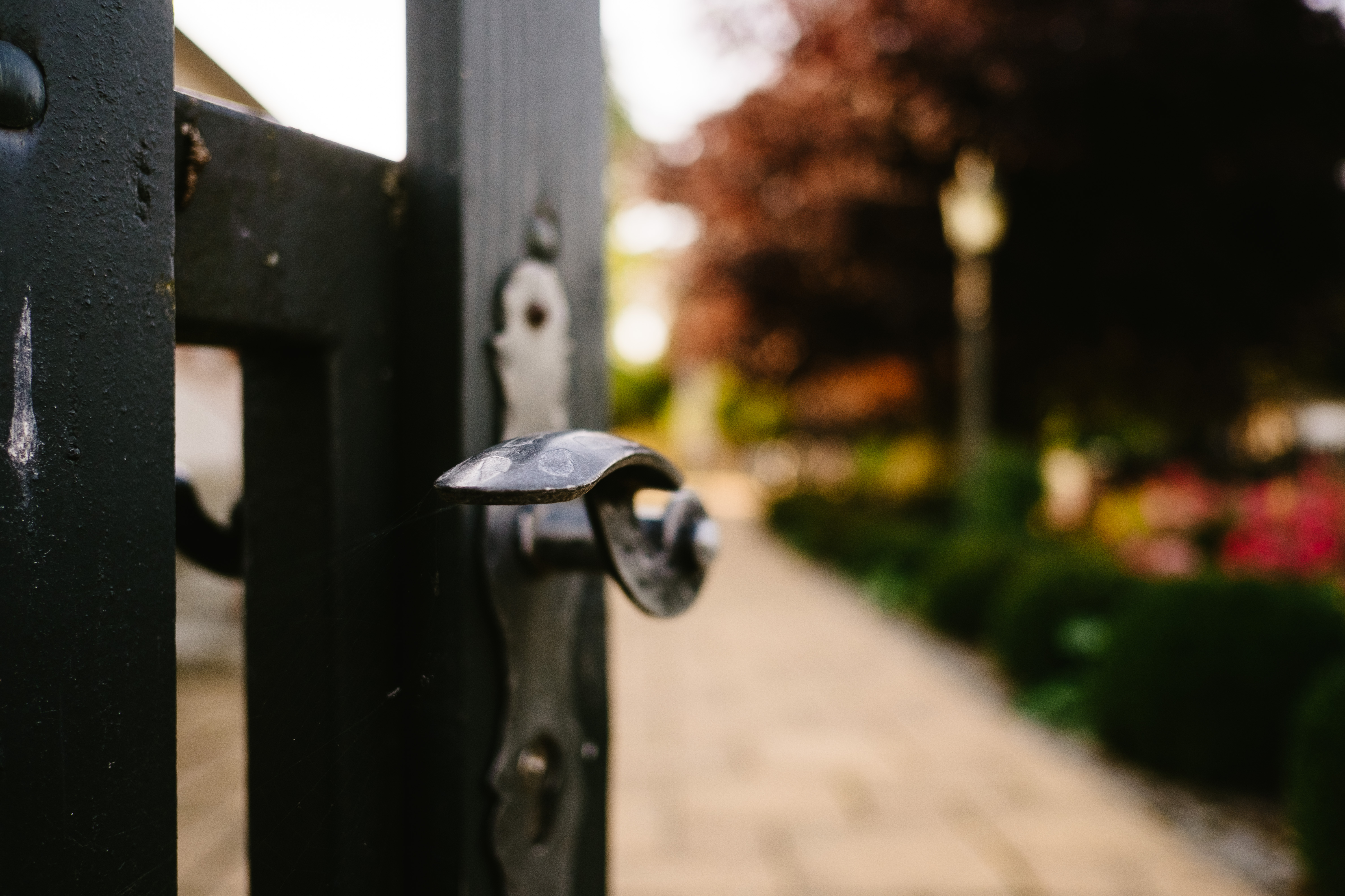 Coworking Space - Das Eingangstor - im Hintergrund die Terrasse über die man ins Café kommt. - Co Working & Vacation// Rittergut Damerow