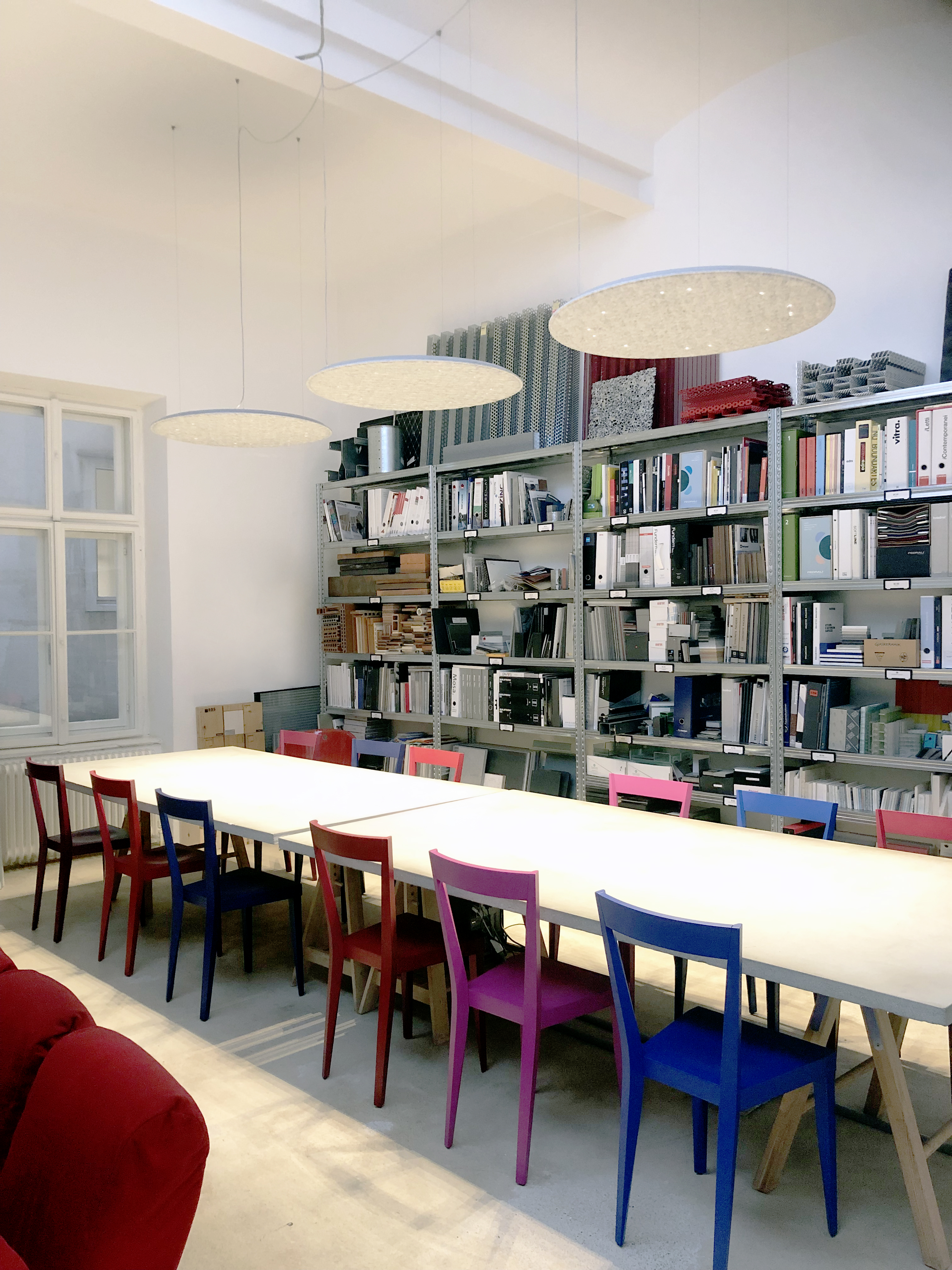 Coworking space - Besprechungsraum - Arbeitsplätze im Architekturatelier