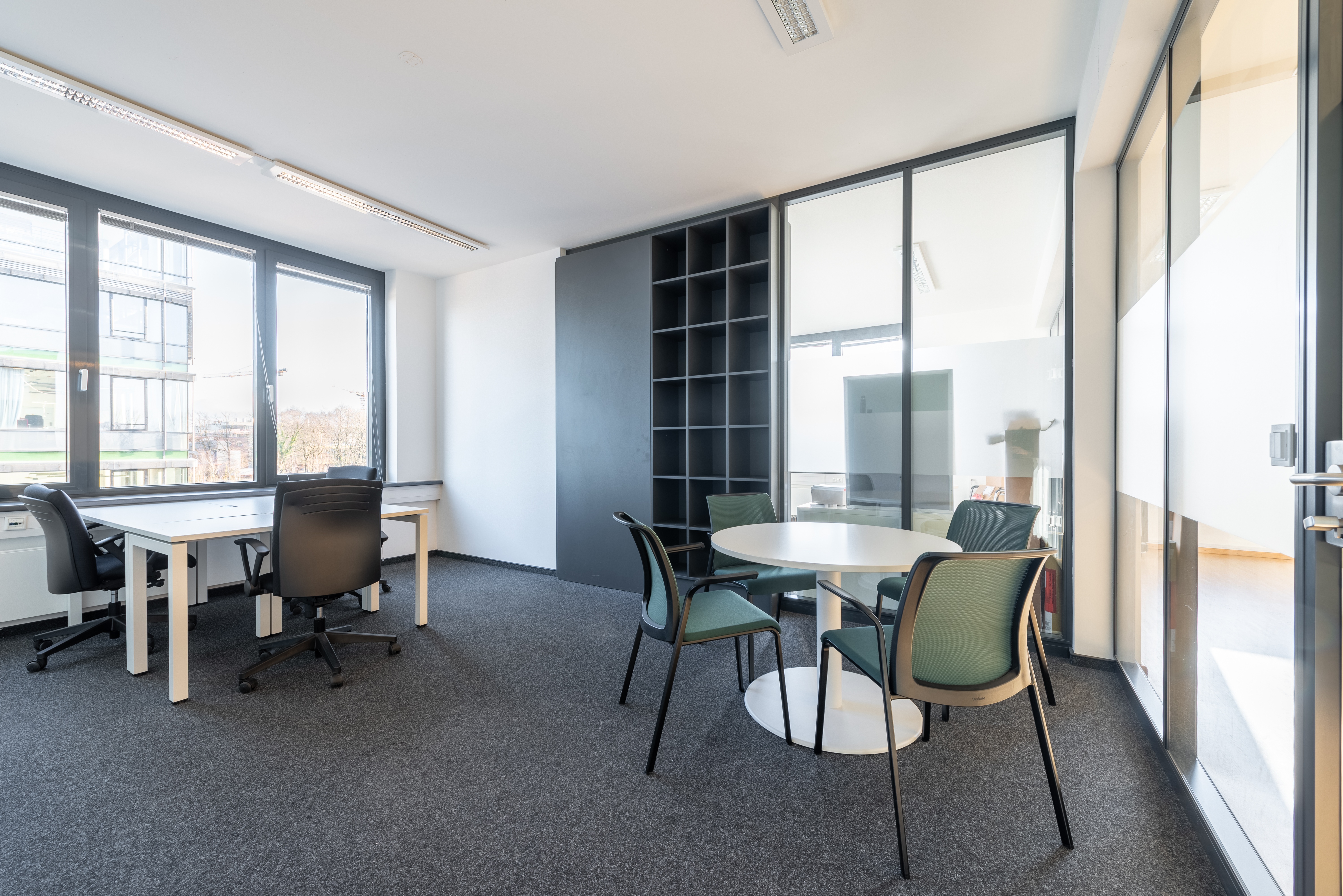 Coworking Space - All-inclusive-Zugang zu [Arbeitsplätzen, virtuellen Büros und Besprechungsräumen] in Regus Campus Park