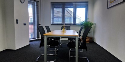 Coworking Spaces - feste Arbeitsplätze vorhanden - PLZ 65428 (Deutschland) - Meeting - NB Business Center 