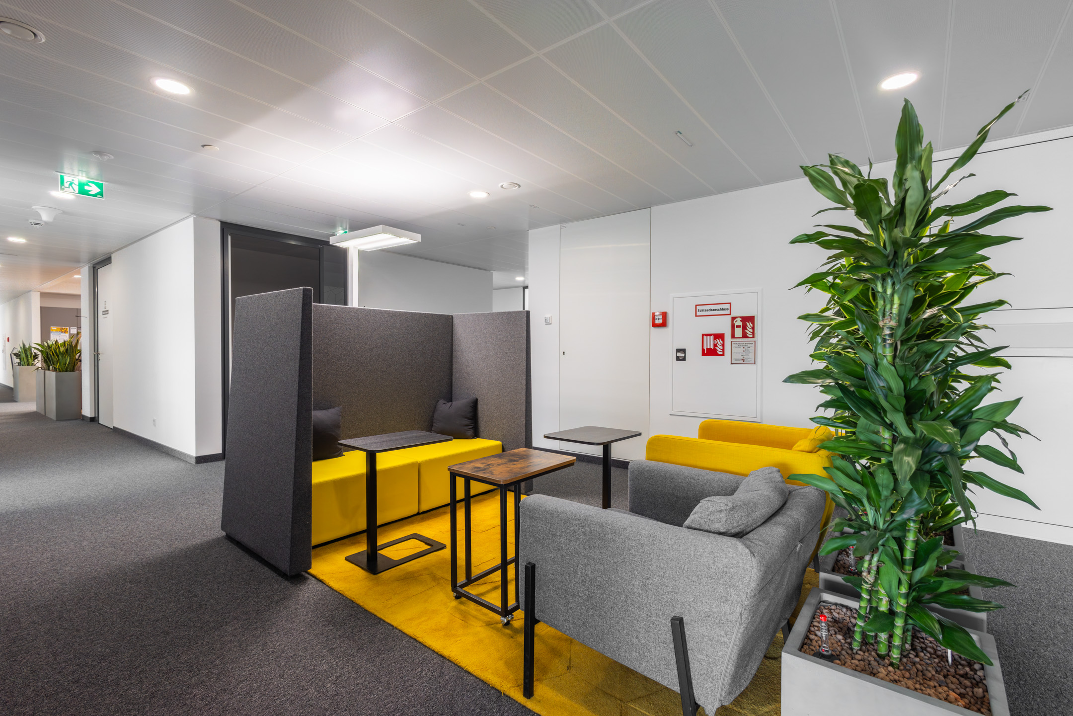 Coworking Space - Lounge Bereich - andys "Vio Plaza"