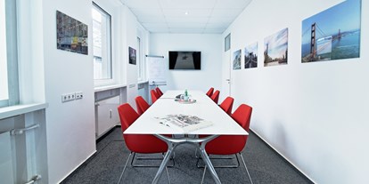 Coworking Spaces - Typ: Coworking Space - Darmstadt - 2Redline Business Center
