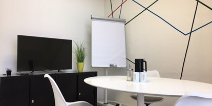 Coworking Spaces - feste Arbeitsplätze vorhanden - Berlin-Stadt - Unser Meetingraum. - Amapola Coworking