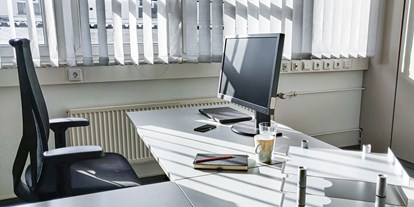 Coworking Spaces - feste Arbeitsplätze vorhanden - Köln, Bonn, Eifel ... - Ein Schreibtisch in dem Coworking Space in Solingen als Flex Desk oder Fix Desk buchbar! - Coworking-Gräfrath