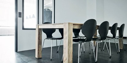 Coworking Spaces - Typ: Bürogemeinschaft - Hamburg - Konferenzraum - Zwischengeschoss