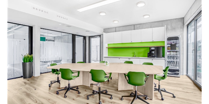 Coworking Spaces - Typ: Bürogemeinschaft - Business Lounge inkl. Küche - Regus KL