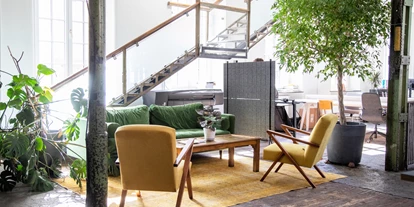 Coworking Spaces - Zugang 24/7 - Vorarlberg - gemütliche Lounge-Area - Coworking Space Schlosserei