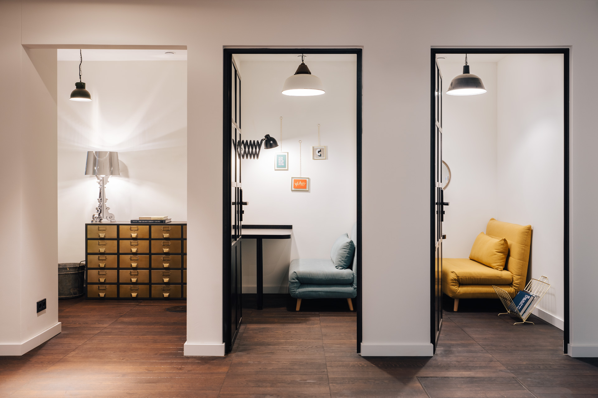 Coworking Spaces - Köln, Bonn, Eifel ... - Telefonzellen - Ruby Carl Workspaces