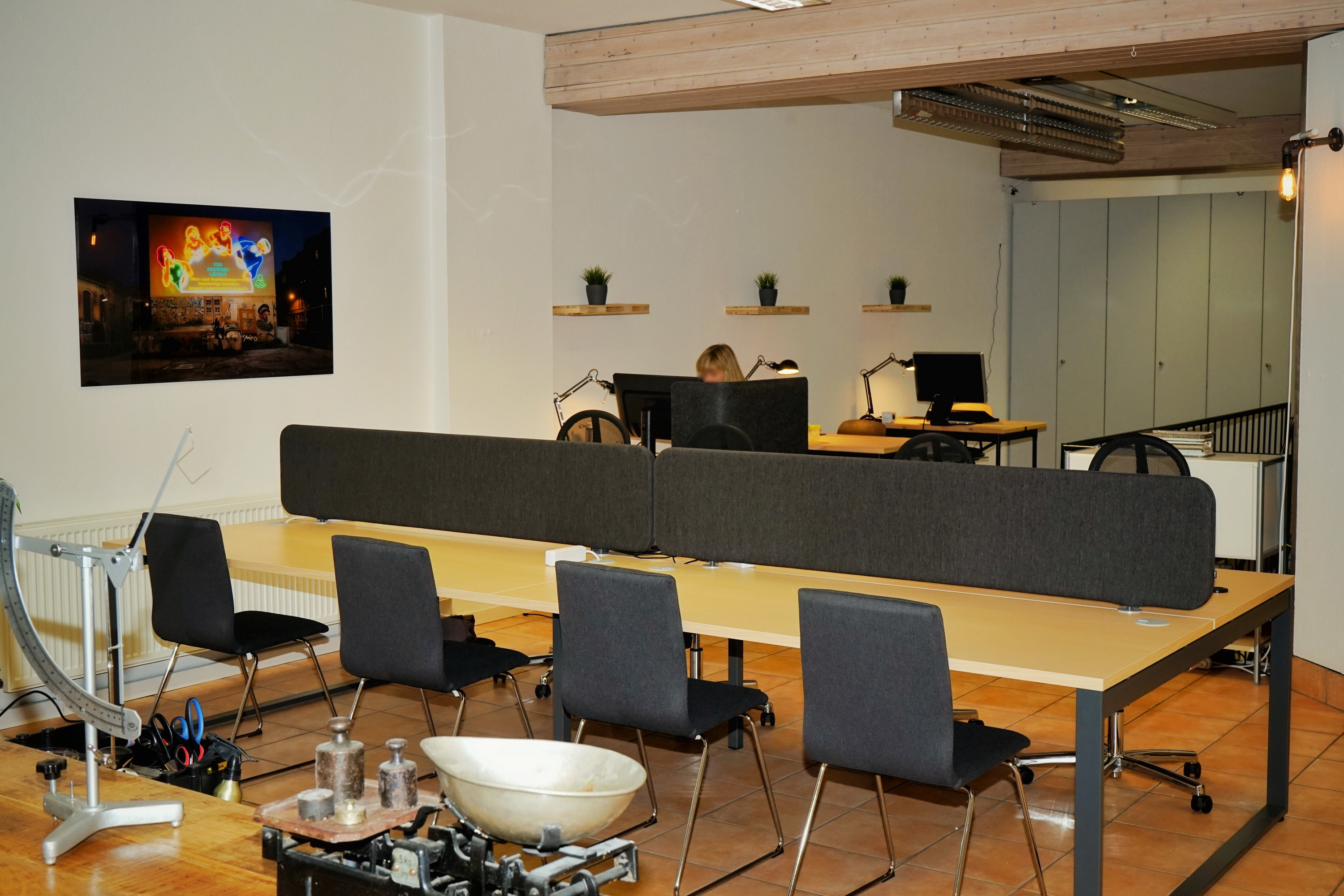 Coworking Spaces - Nordrhein-Westfalen - Gruppenarbeitstisch - COWORKING.GL