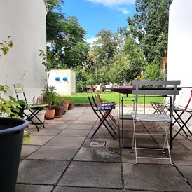 Coworking Space: Unsere Terrasse mit Gartenzugang - Coworking Vienna2nd