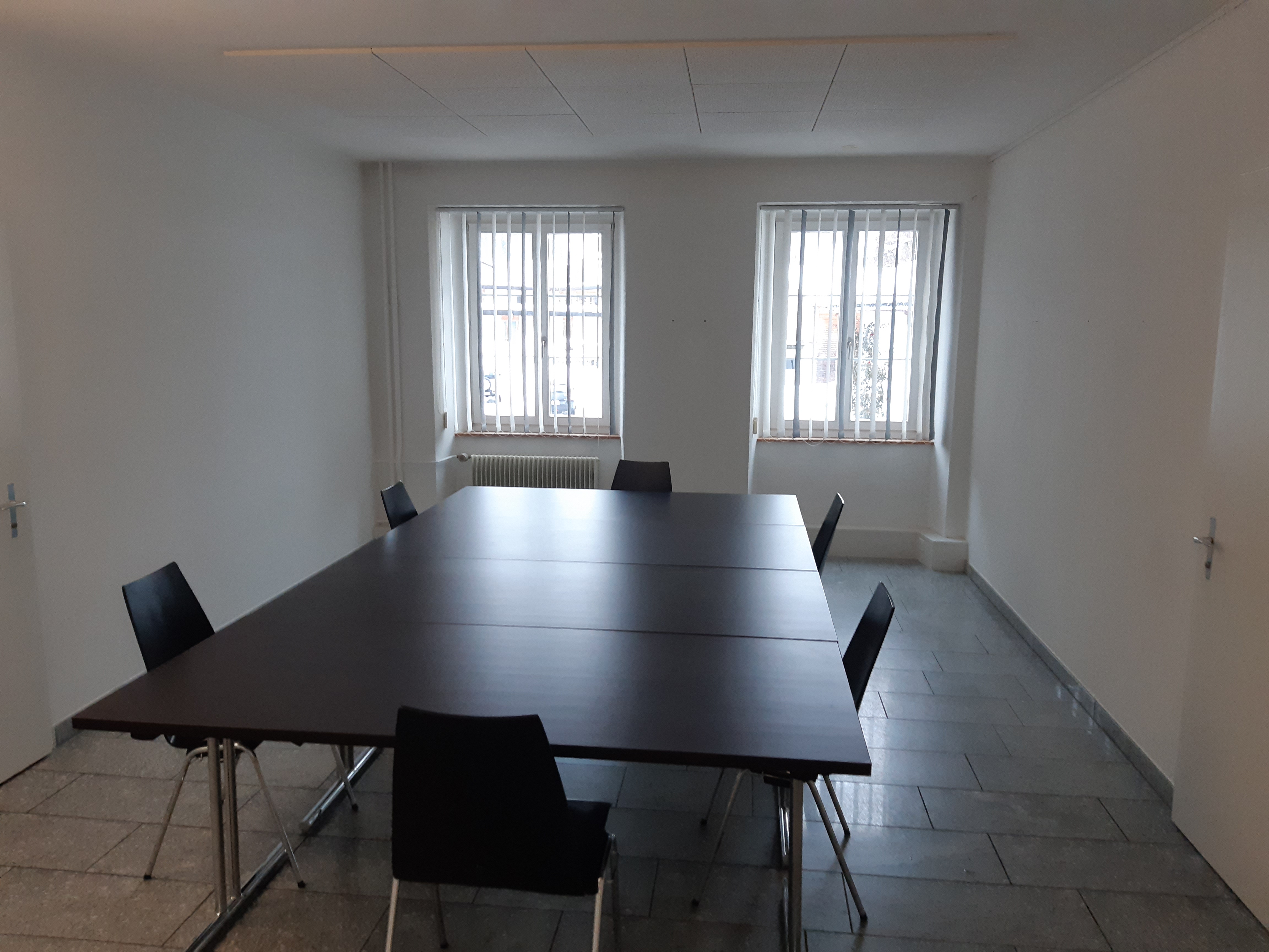 Coworking spaces - Switzerland - Gemeindehaus Andeer - Desk im Dorf