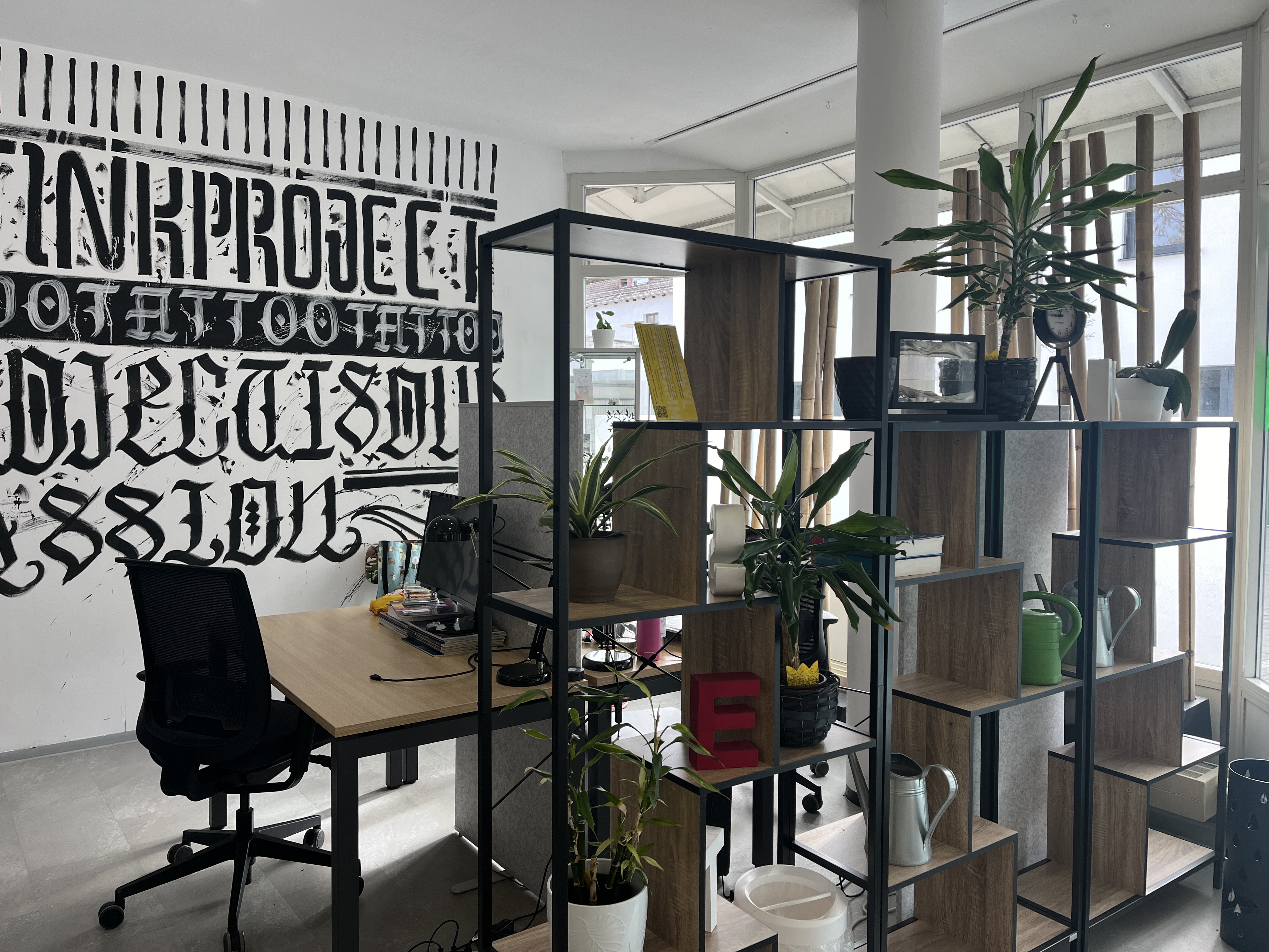 Coworking Space: Desk-Plätze - Kreativgeist Coworking 