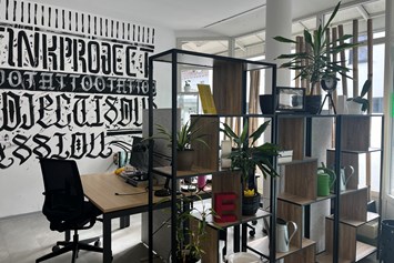 Coworking Space: Desk-Plätze - Kreativgeist Coworking 