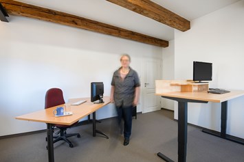 Coworking Space: Raum Einbach mit zwei festen Arbeitsplätzen. - CoWorking VISION HOCH DREI Bad Tölz