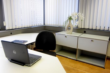 Coworking Space: CoWorking Einzelbüro - Atrium Coworking 