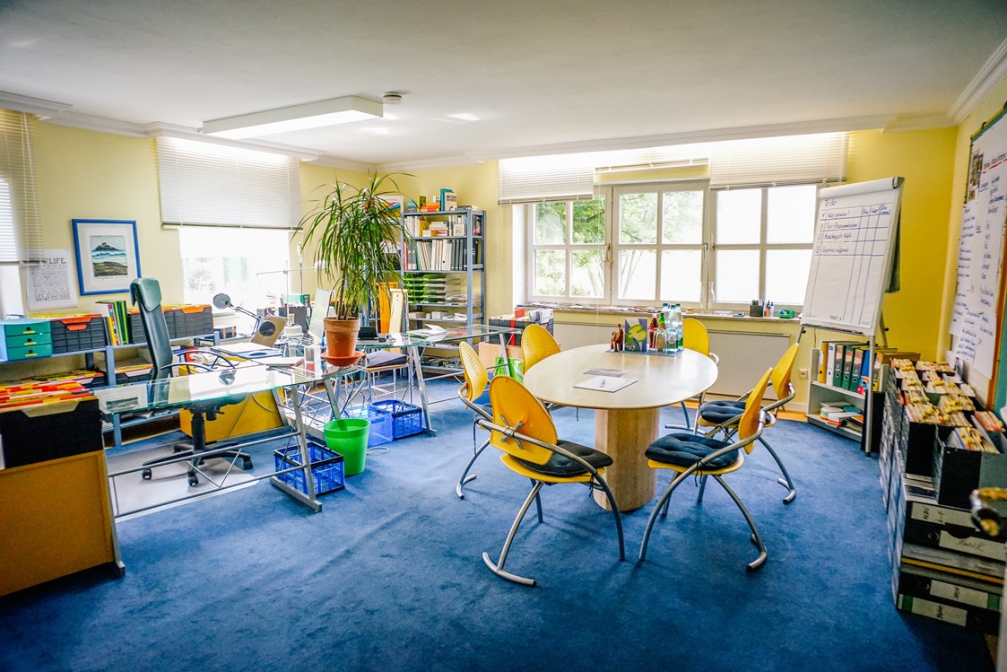 Coworking Space: Helles Wohlfühlbüro, mit toller Aussicht ins Grüne. - Lern- und Motivationsparadies Seemuck