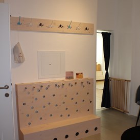 Coworking Space: Seminarraum Garderobe - CoSpace Kinderraum